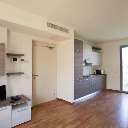 Residence Le Querce Чернуско-суль-Навільйо Номер фото